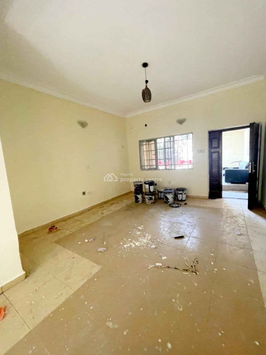 Renovated 2 Bedrooms Flat in a Secured Environment, By Stella Maris School, Durumi, Abuja, Flat / Apartment for Rent