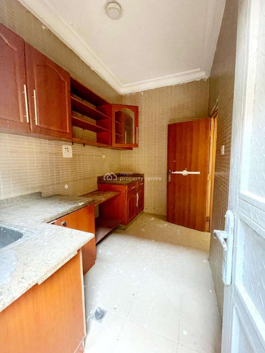 Renovated 2 Bedrooms Flat in a Secured Environment, By Stella Maris School, Durumi, Abuja, Flat / Apartment for Rent
