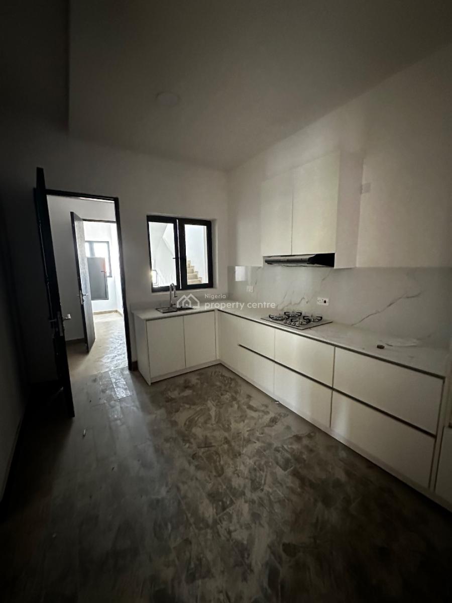 Brand New 2 and 3 Bedroom Apartments, Admiralty Way, Lekki Phase 1, Lekki, Lagos, Flat / Apartment for Rent