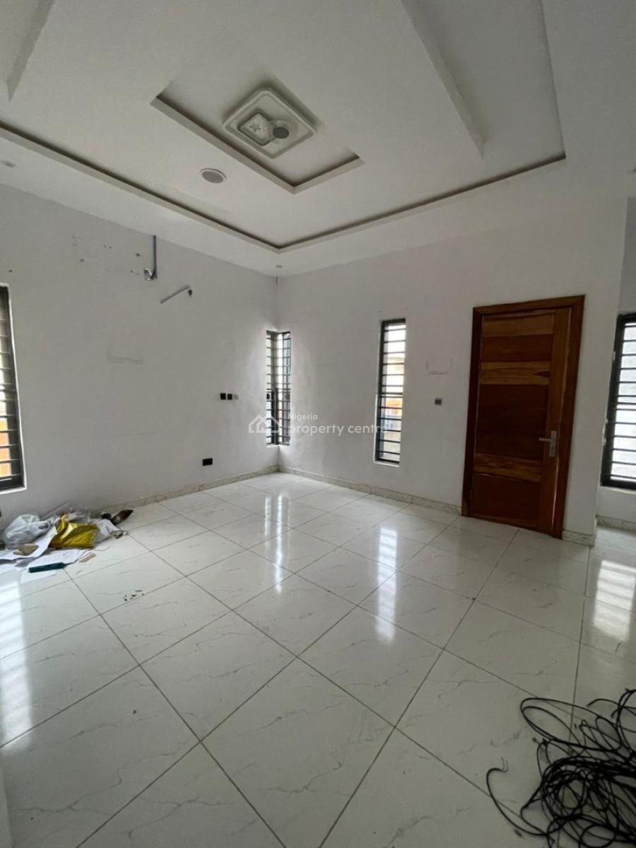 4 Bedrooms Semi Detached Duplex with a Bq, Ikota, Lekki, Lagos, Semi-detached Duplex for Rent