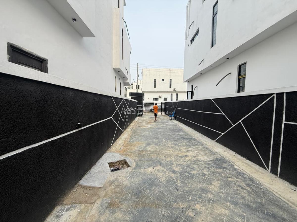 New/luxurious 3bd Duplex, Chevron Alternative, Daffodil Estate, Chevron Alternative Lekki Lagos Nigeria, Lekki Expressway, Lekki, Lagos, Terraced Duplex for Sale