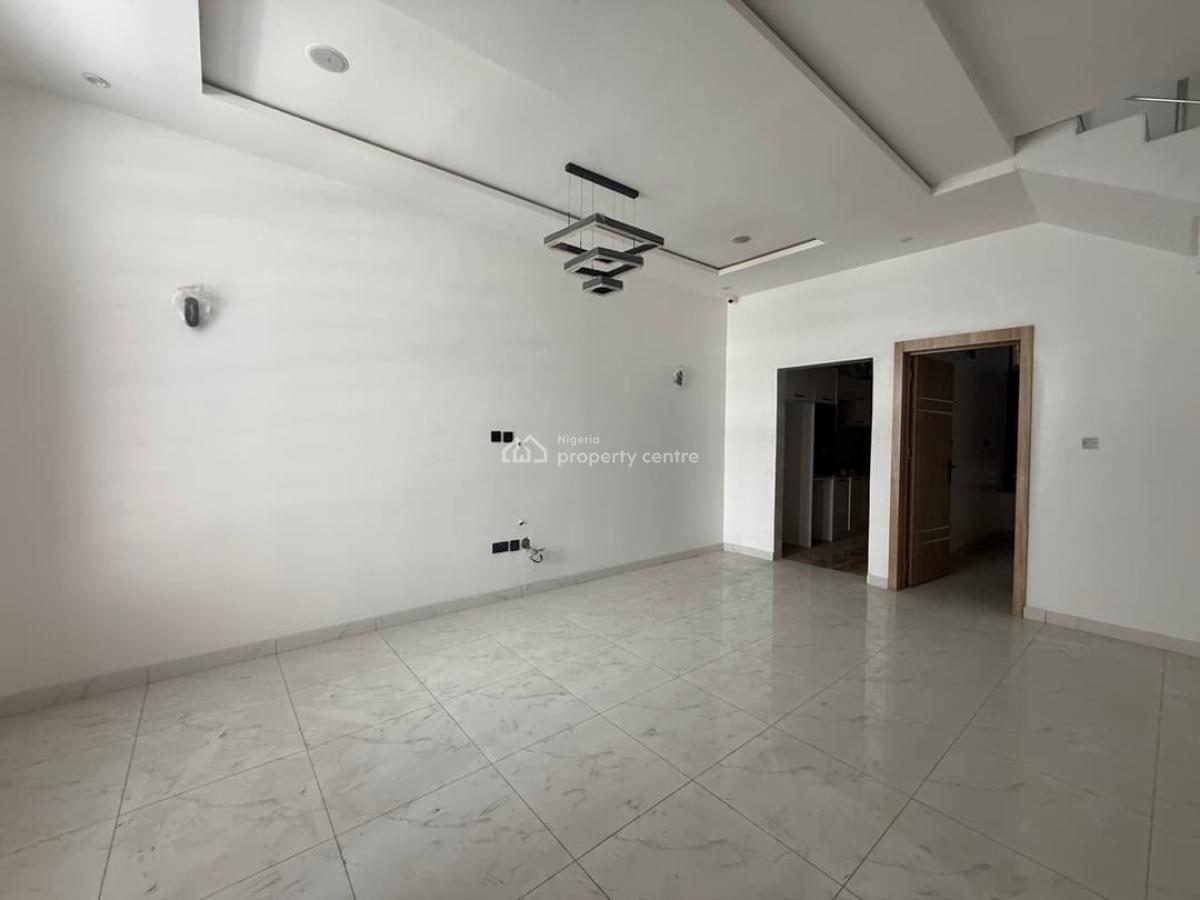 New/luxurious 3bd Duplex, Chevron Alternative, Daffodil Estate, Chevron Alternative Lekki Lagos Nigeria, Lekki Expressway, Lekki, Lagos, Terraced Duplex for Sale