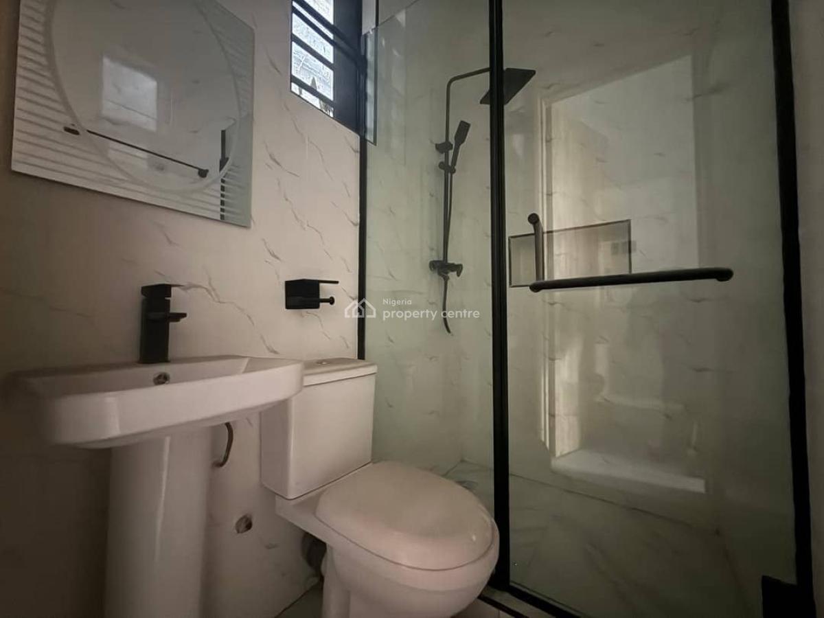 New/luxurious 3bd Duplex, Chevron Alternative, Daffodil Estate, Chevron Alternative Lekki Lagos Nigeria, Lekki Expressway, Lekki, Lagos, Terraced Duplex for Sale