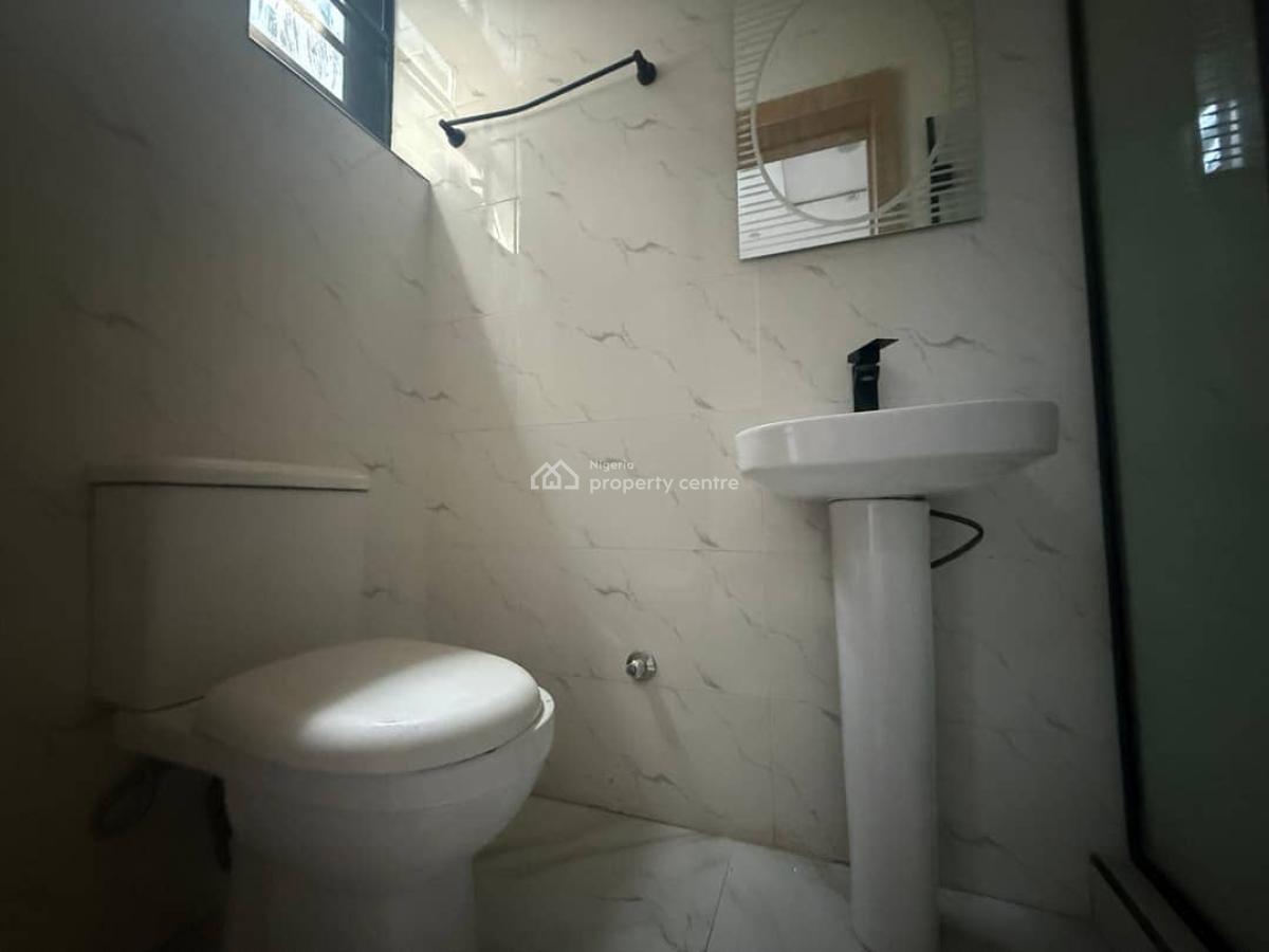 New/luxurious 3bd Duplex, Chevron Alternative, Daffodil Estate, Chevron Alternative Lekki Lagos Nigeria, Lekki Expressway, Lekki, Lagos, Terraced Duplex for Sale