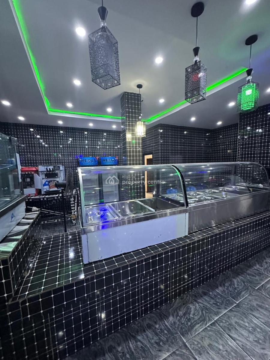 Functional Fast Food Outlet Available, Oyigbo Afam Roundabout, Oyigbo, Rivers, Plaza / Complex / Mall for Sale