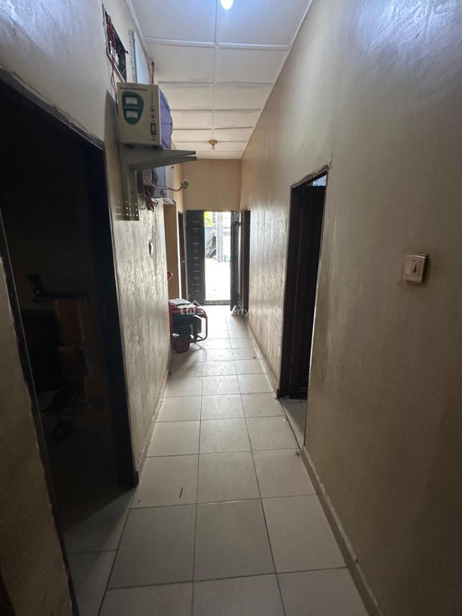 Functional Fast Food Outlet Available, Oyigbo Afam Roundabout, Oyigbo, Rivers, Plaza / Complex / Mall for Sale