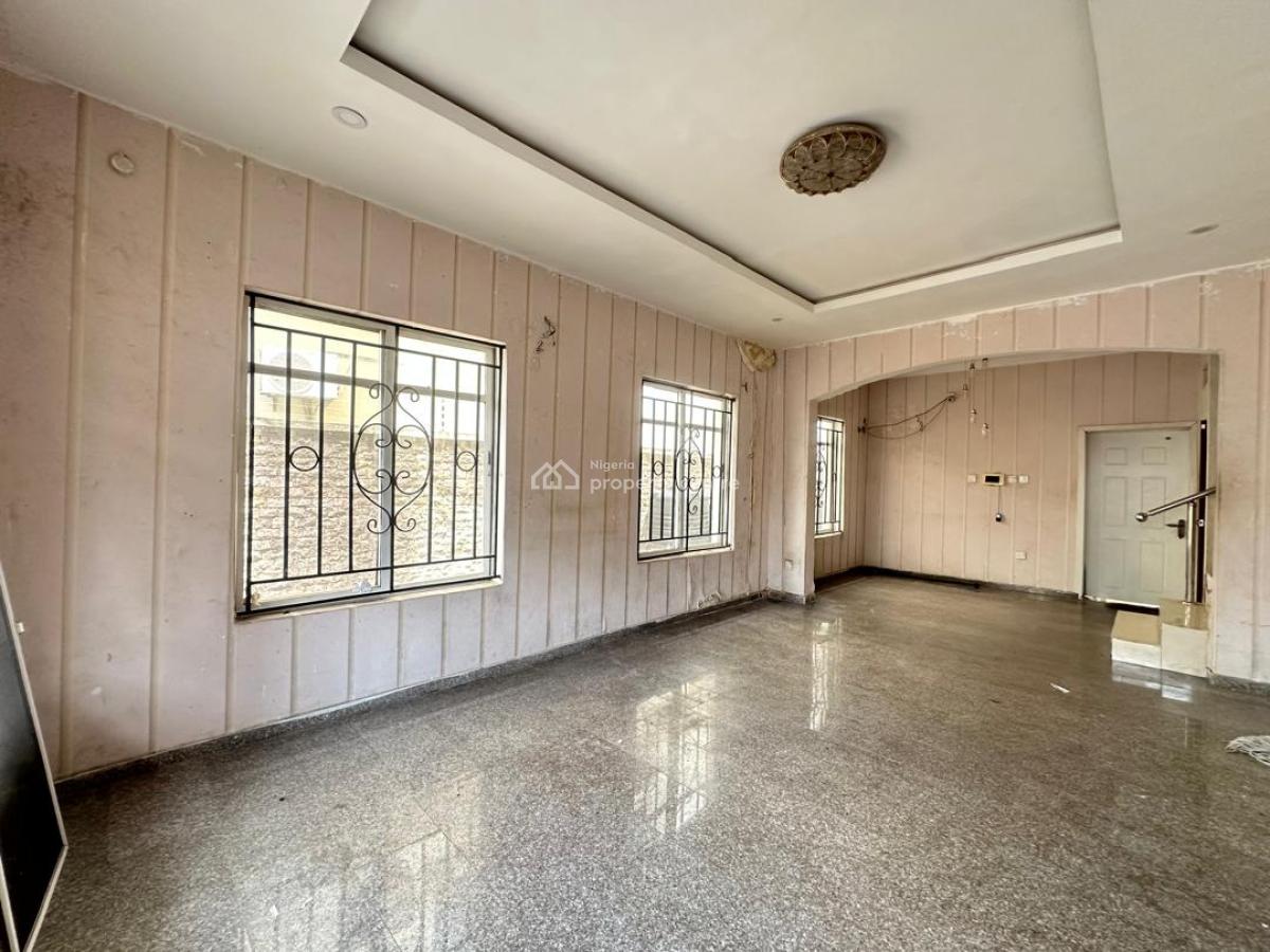 4-bedroom Semi-detached House with Bq, Chevron Lekki Lagos, Lekki, Lagos, Semi-detached Duplex for Rent