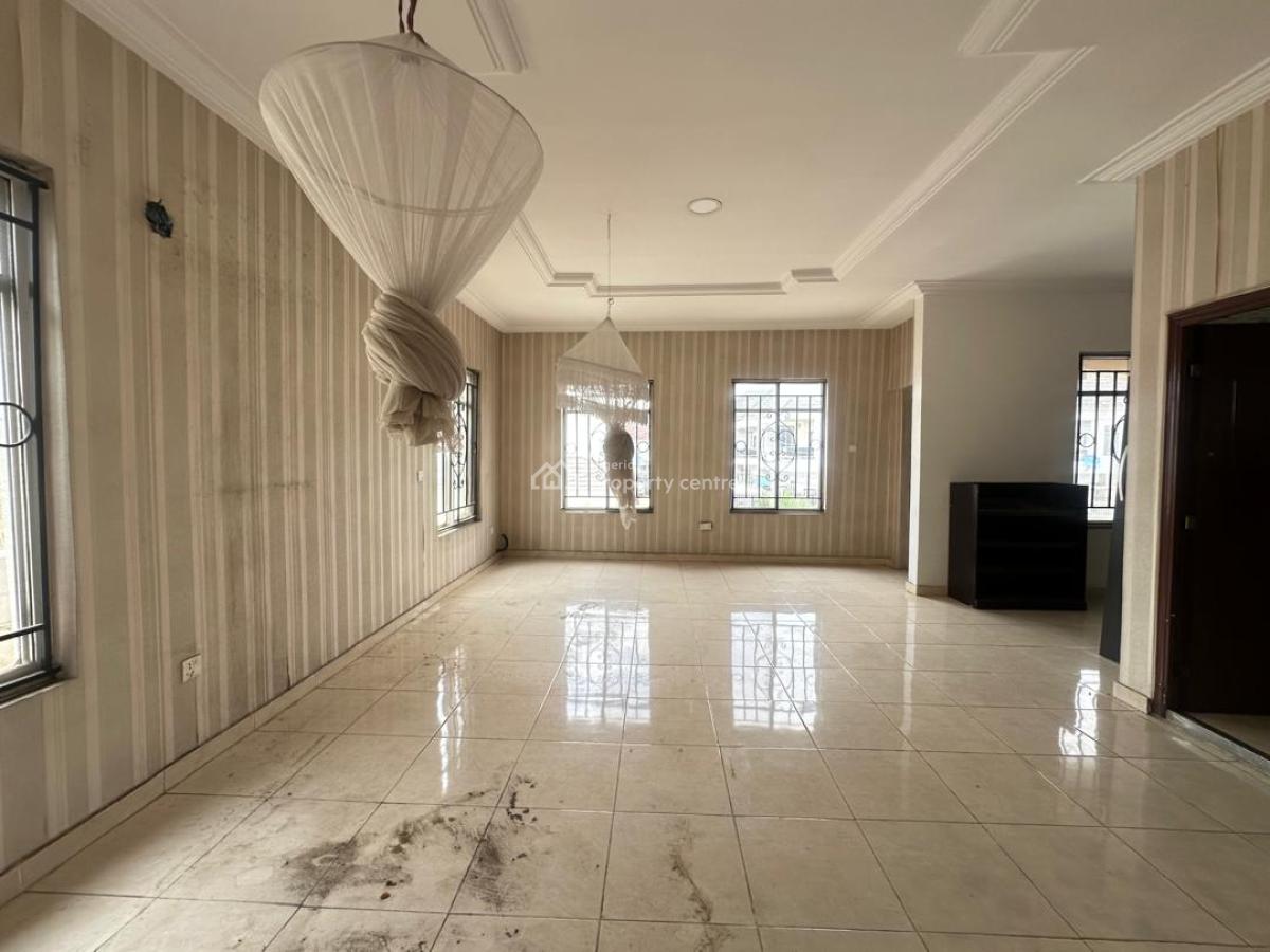 4-bedroom Semi-detached House with Bq, Chevron Lekki Lagos, Lekki, Lagos, Semi-detached Duplex for Rent