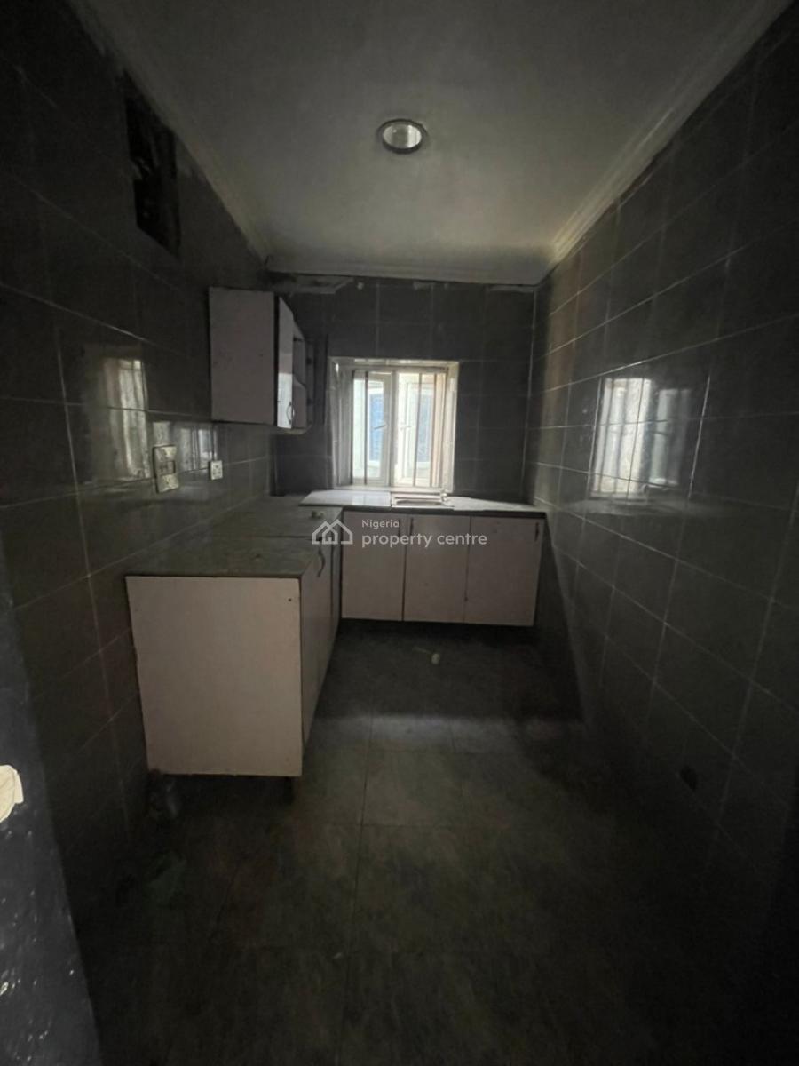 Nice Miniflat Upstairs Not Far From Estate Gate, Badore, Badore, Ajah, Lagos, House for Rent