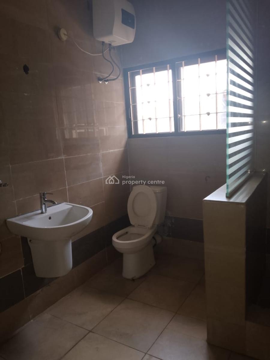 Massive 4 Bedroom Detached Home with Bq, Ikeja Gra, Ikeja, Lagos, House for Rent