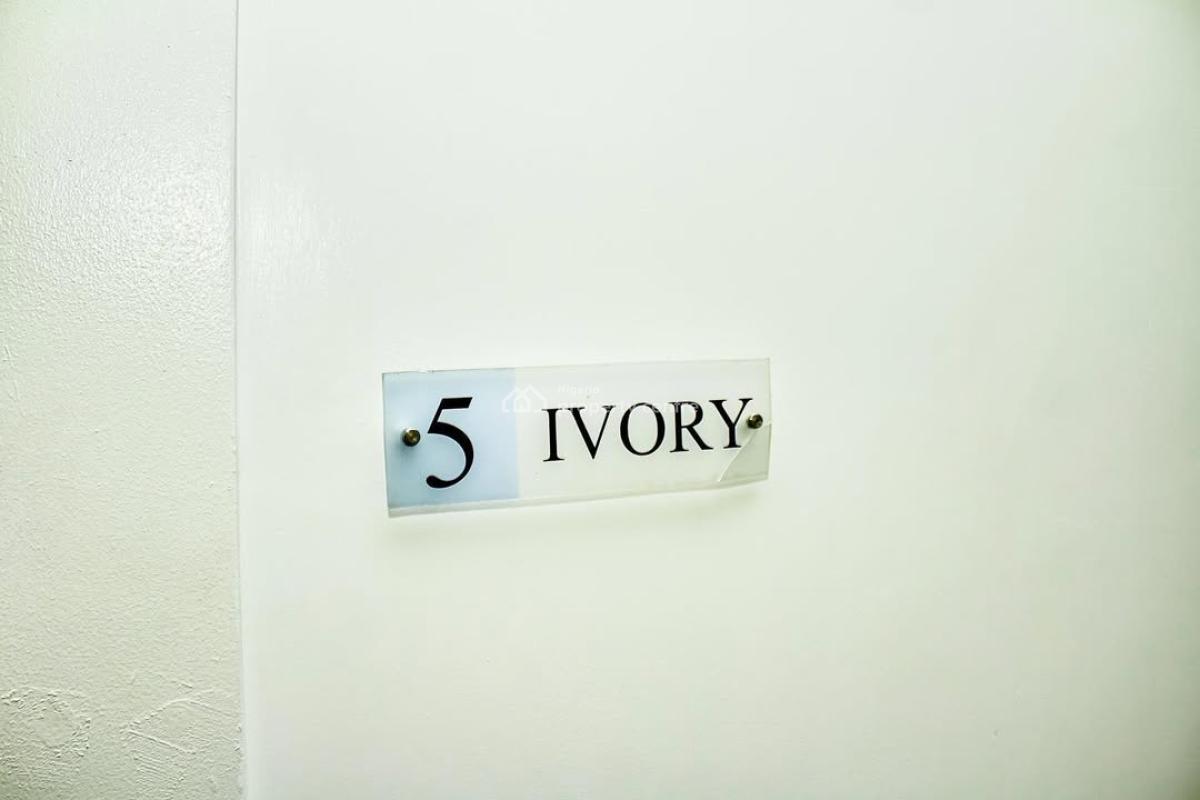 Nicely Furnished 3 Bedroom Apartment, Wuse 2, Abuja, Flat / Apartment Short Let