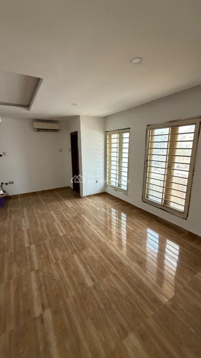 Self Serviced Lovely and Spacious 3 Bedroom, Ologolo, Lekki, Lagos, Flat / Apartment for Rent