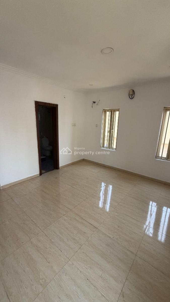 Self Serviced Lovely and Spacious 3 Bedroom, Ologolo, Lekki, Lagos, Flat / Apartment for Rent