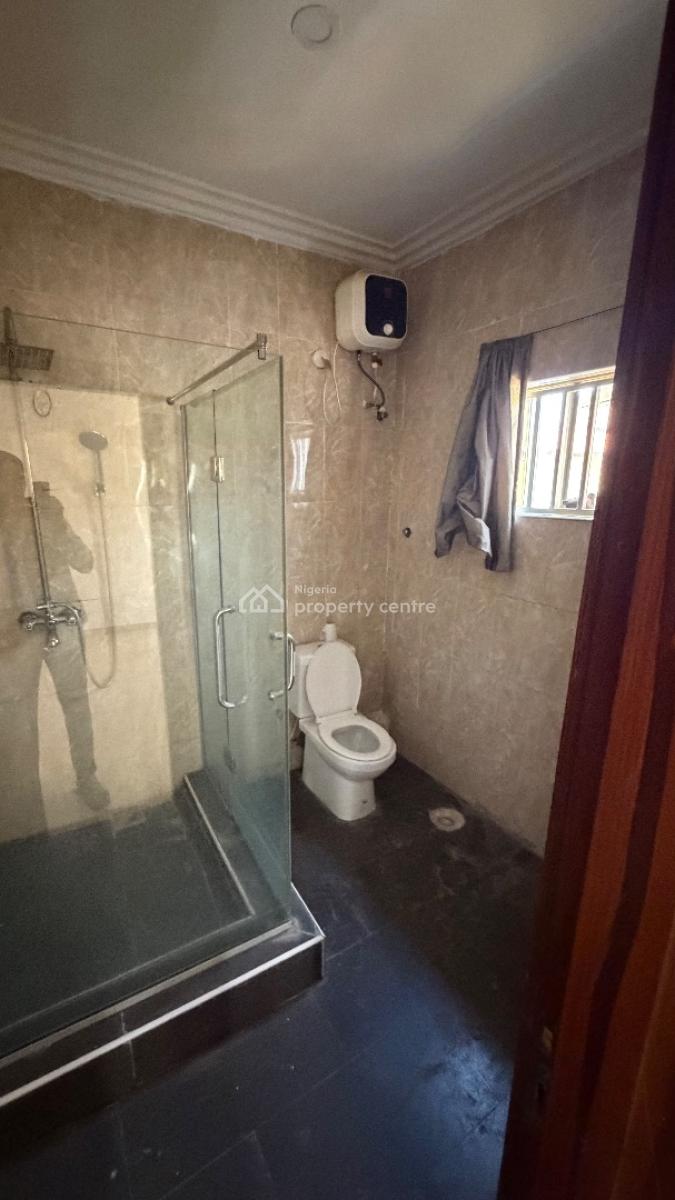 Self Serviced Lovely and Spacious 3 Bedroom, Ologolo, Lekki, Lagos, Flat / Apartment for Rent