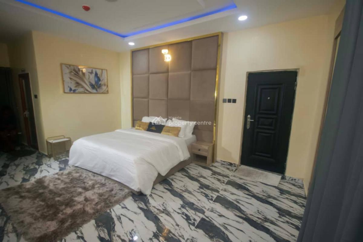 Nicely Furnished 3 Bedroom Apartment, Calabar, Cross River, Flat / Apartment Short Let