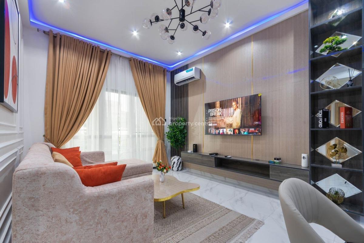 Nicely Furnished 2 Bedroom Apartment, Lekki Phase 1, Lekki, Lagos, Flat / Apartment Short Let