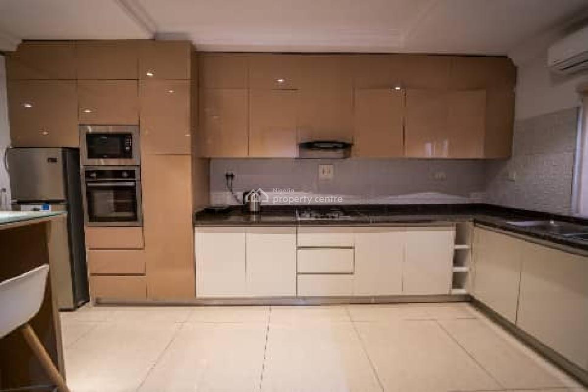 Nicely Furnished 3 Bedroom Apartment, Lekki Phase 1, Lekki, Lagos, Flat / Apartment Short Let