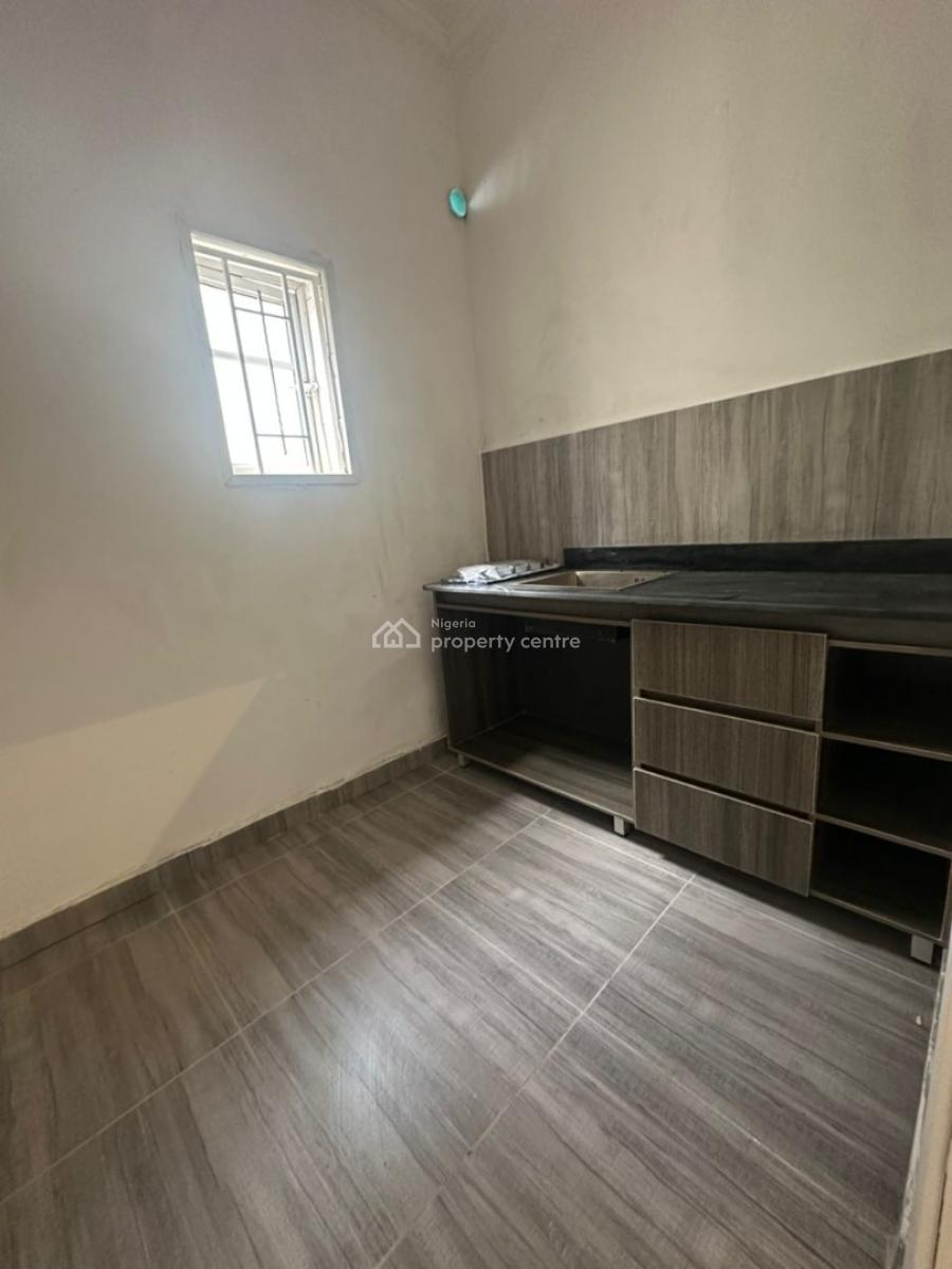 Luxury Serviced Room and Parlour ( Mini Flat), Off Admiralty Road, Lekki Phase 1, Lekki, Lagos, Mini Flat (room and Parlour) for Rent