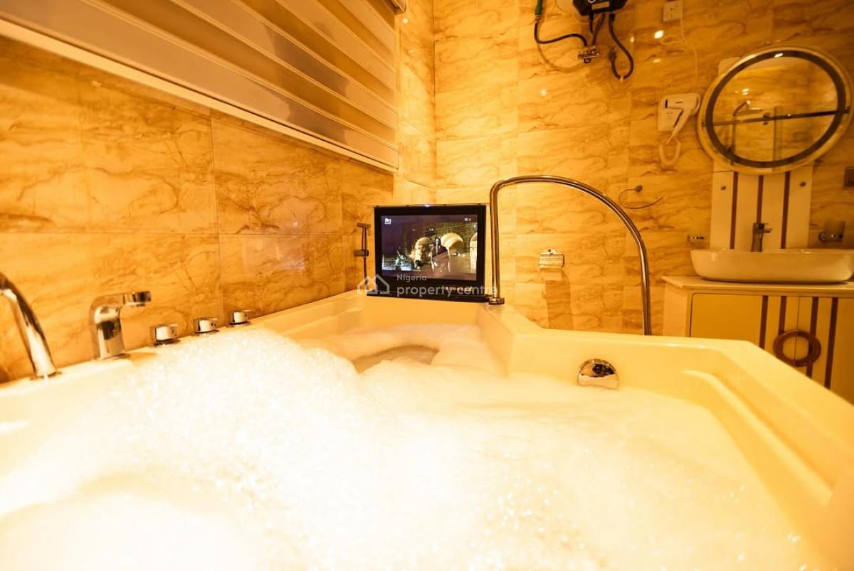 Nicely Furnished 4 Bedroom Apartment, Rayfield, Jos South, Plateau, Flat / Apartment Short Let