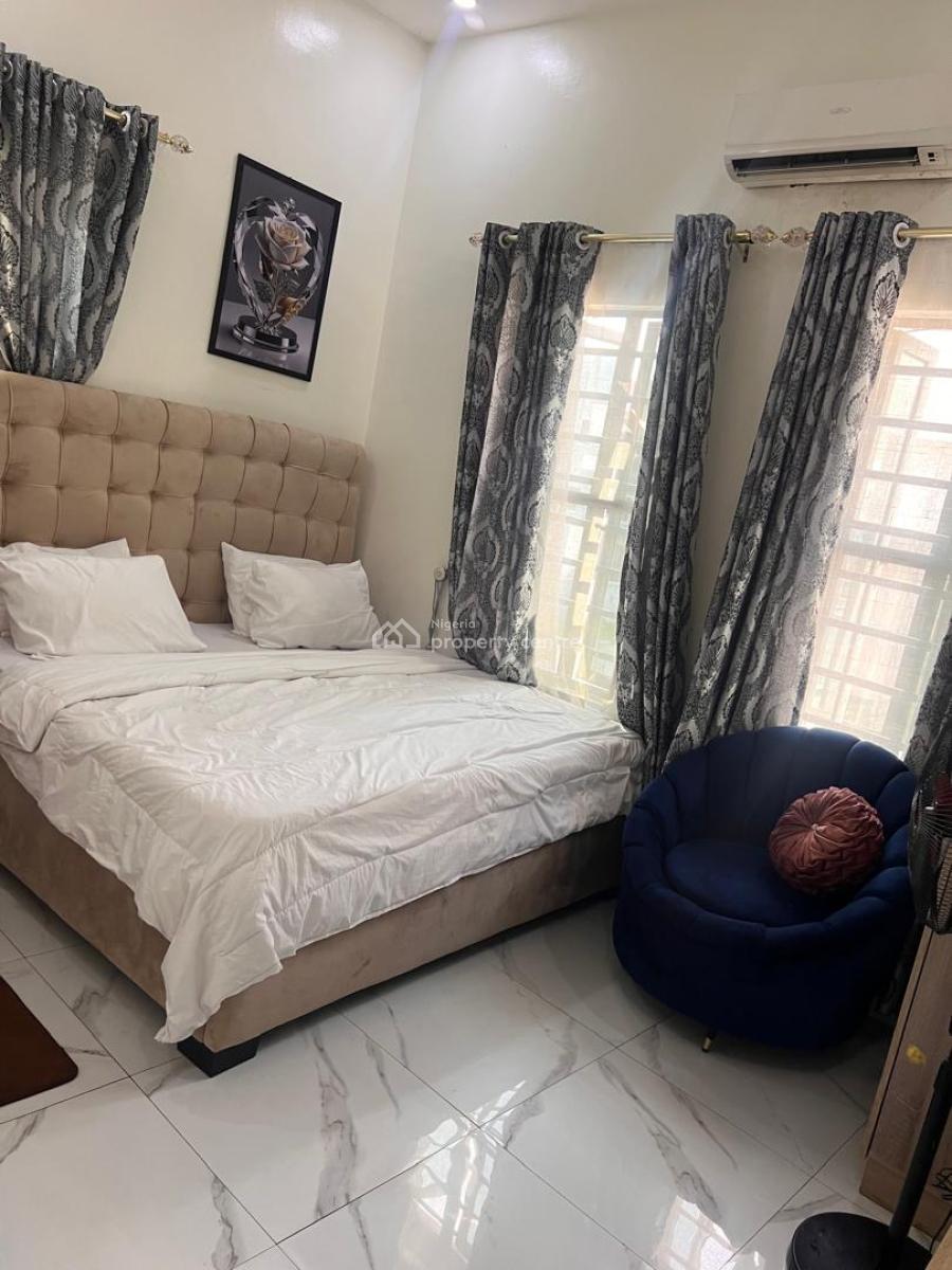 Furnished Master Bedroom, Oral Estate, Lekki Phase 2, Lekki, Lagos, Flat / Apartment for Rent