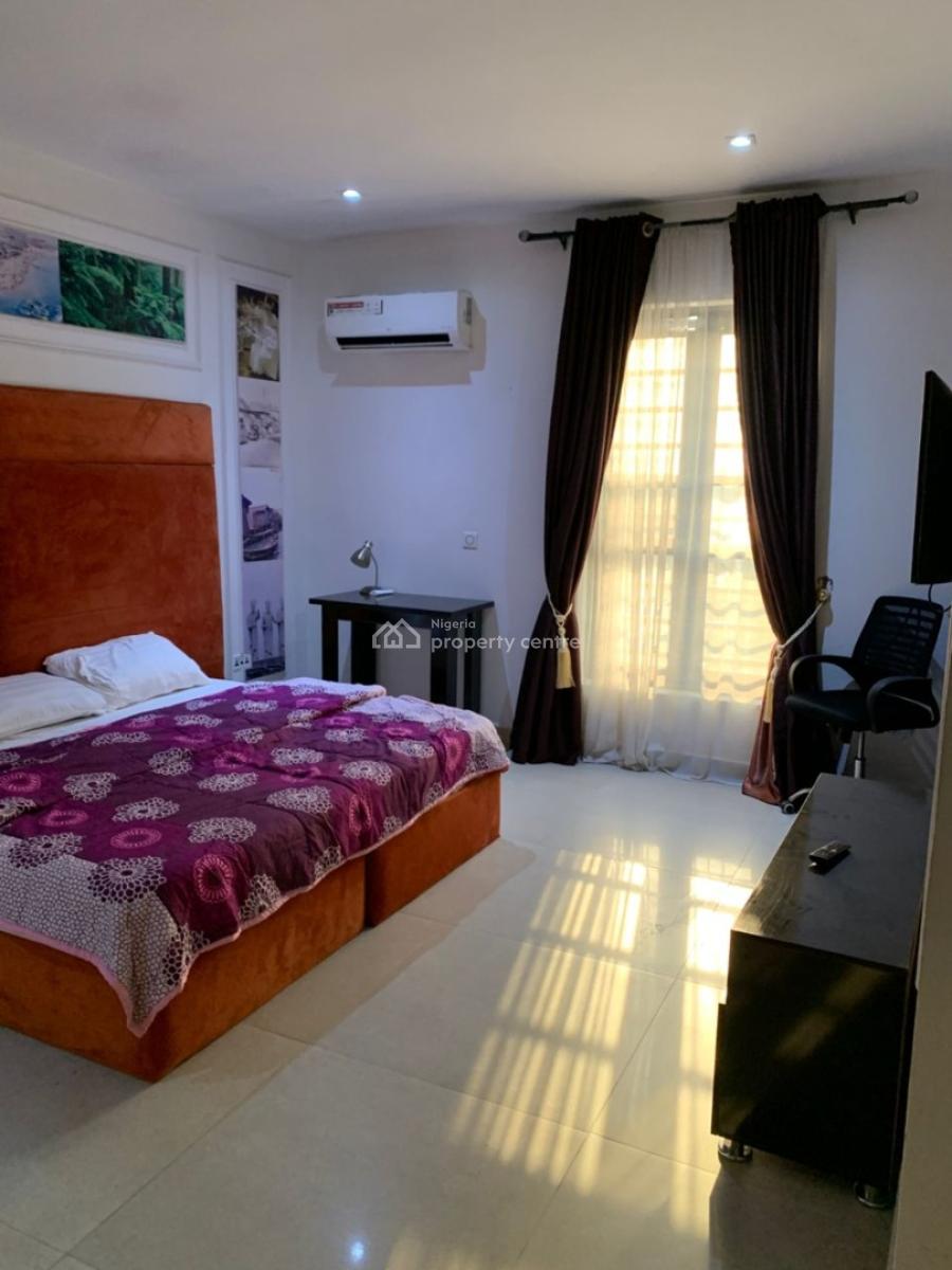 Nicely Furnished 2 Bedroom Apartment, Ikeja Gra, Ikeja, Lagos, Flat / Apartment Short Let
