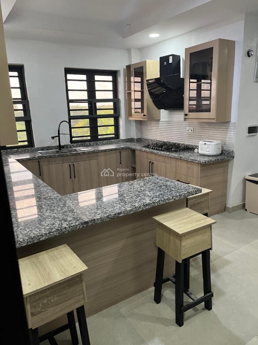 Nicely Furnished 2 Bedroom Apartment, Ikeja Gra, Ikeja, Lagos, Flat / Apartment Short Let