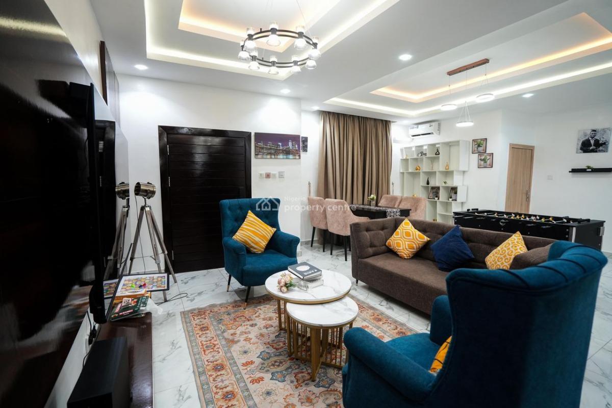 Nicely Furnished 3 Bedroom Apartment, Surulere, Lagos, Flat / Apartment Short Let