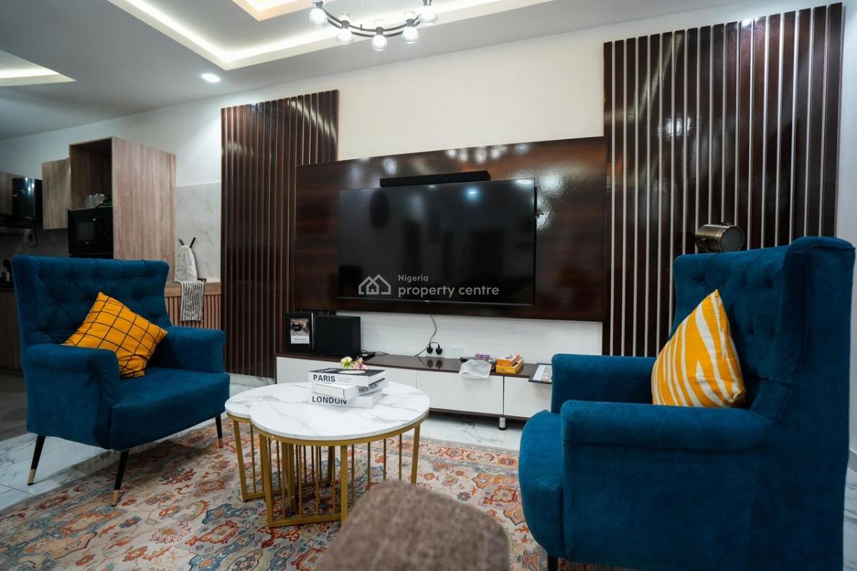 Nicely Furnished 3 Bedroom Apartment, Surulere, Lagos, Flat / Apartment Short Let