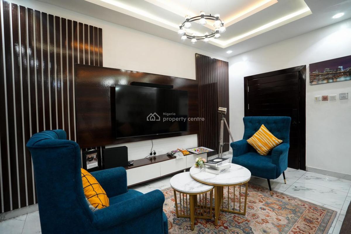 Nicely Furnished 3 Bedroom Apartment, Surulere, Lagos, Flat / Apartment Short Let