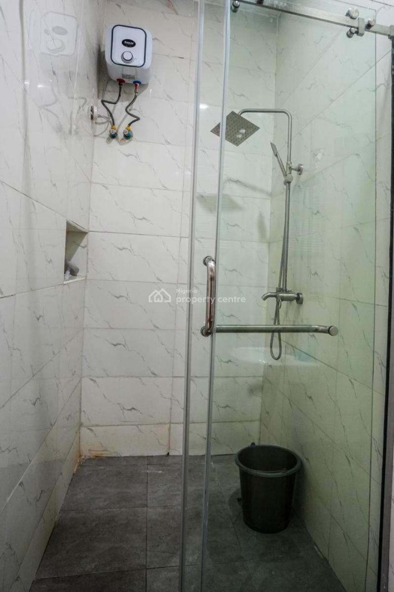 Nicely Furnished 3 Bedroom Apartment, Surulere, Lagos, Flat / Apartment Short Let