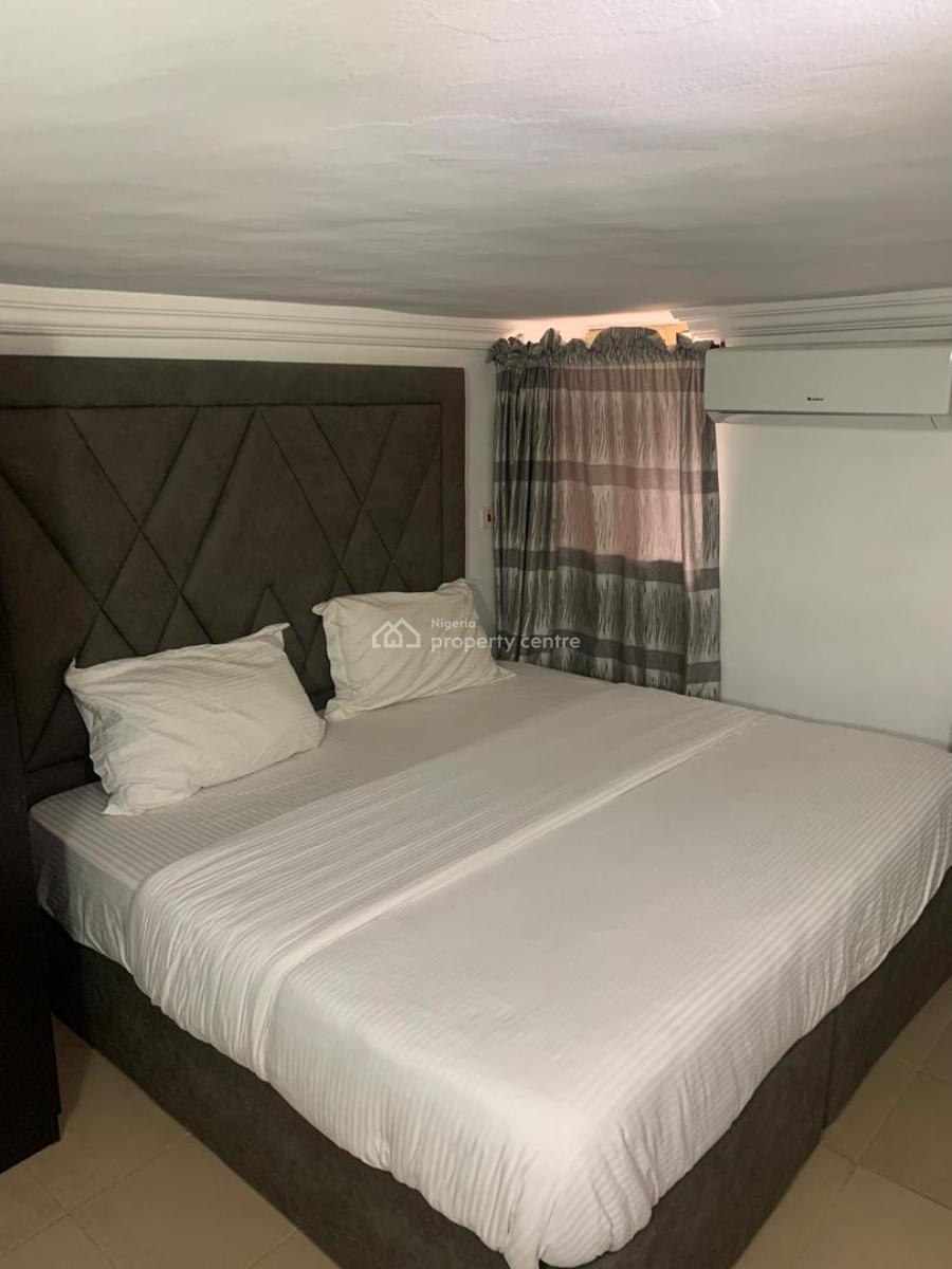 Nicely Furnished 2 Bedroom Apartment, Gra Phase 2, Magodo, Lagos, Flat / Apartment Short Let
