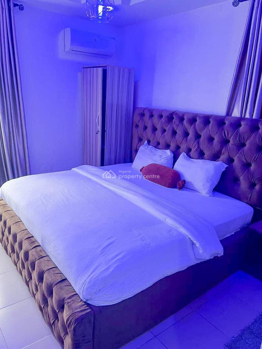 Nicely Furnished 2 Bedroom Apartment, Gra Phase 2, Magodo, Lagos, Flat / Apartment Short Let