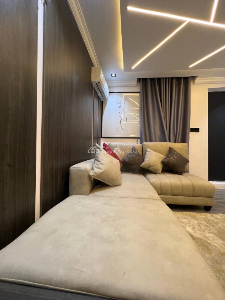 Nicely Furnished 1 Bedroom Apartment, Magodo, Lagos, Flat / Apartment Short Let