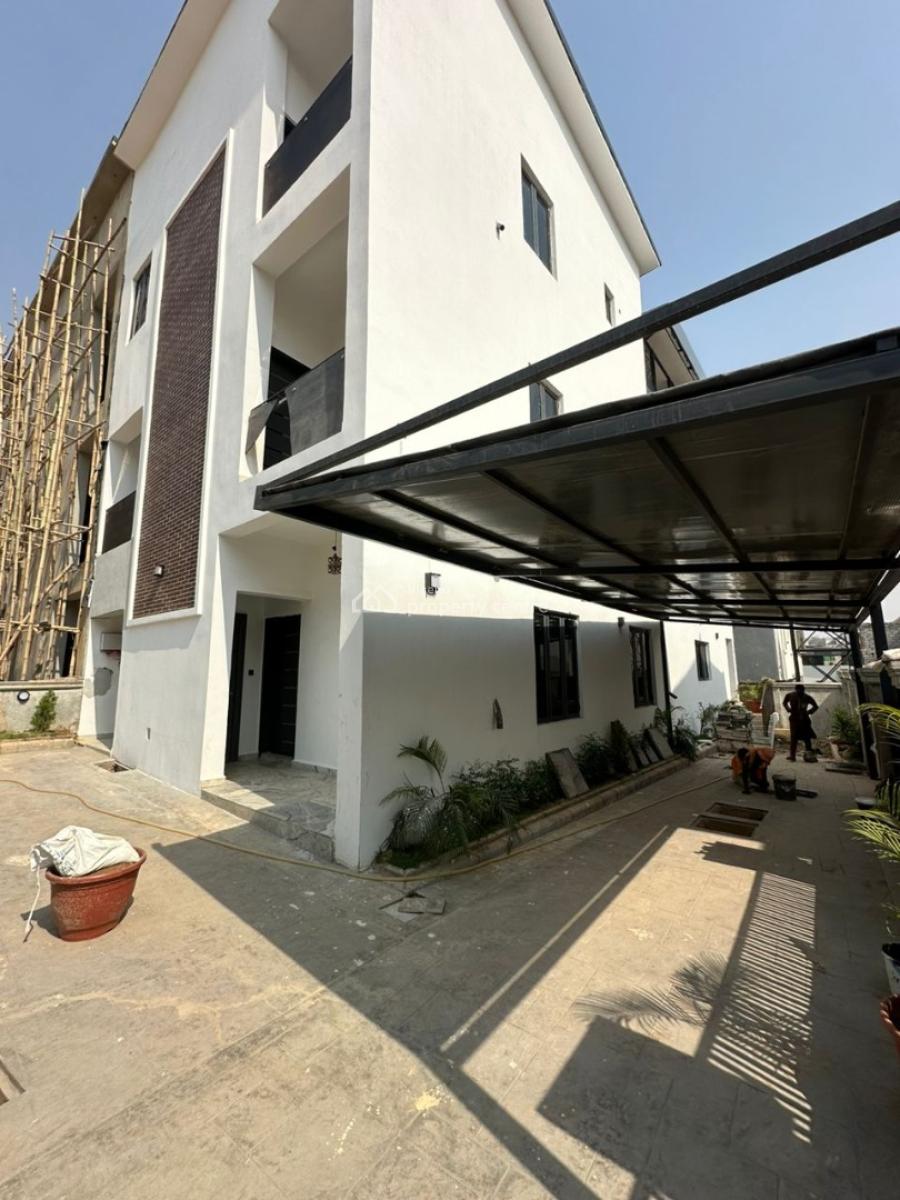 Nicely Finished 7 Bedroom Gated Terrace Duplex, Guzape District, Abuja, Terraced Duplex for Sale