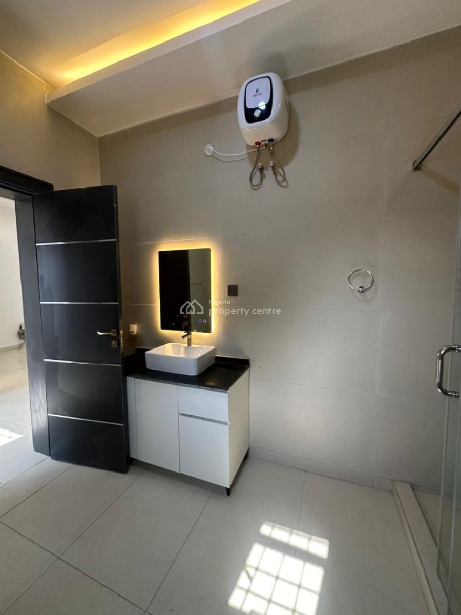 Nicely Finished 7 Bedroom Gated Terrace Duplex, Guzape District, Abuja, Terraced Duplex for Sale