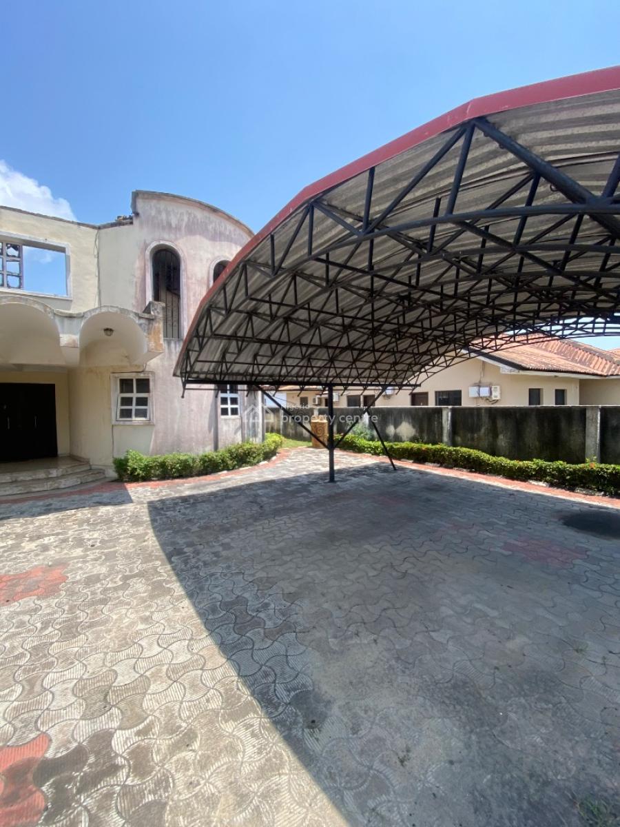 680sqm Dry Land with an Old Building, Crown Estate, Sangotedo, Ajah, Lagos, Residential Land for Sale