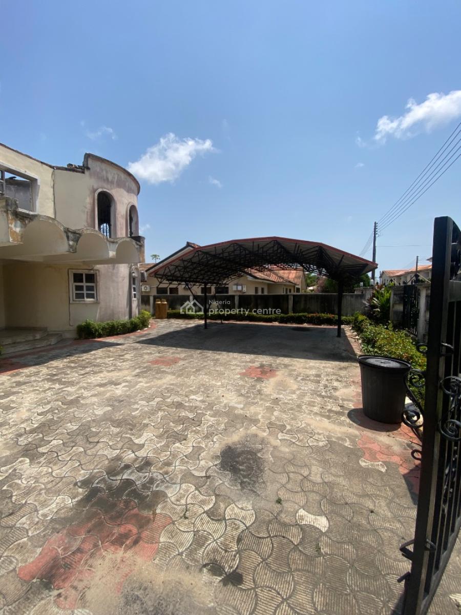 680sqm Dry Land with an Old Building, Crown Estate, Sangotedo, Ajah, Lagos, Residential Land for Sale