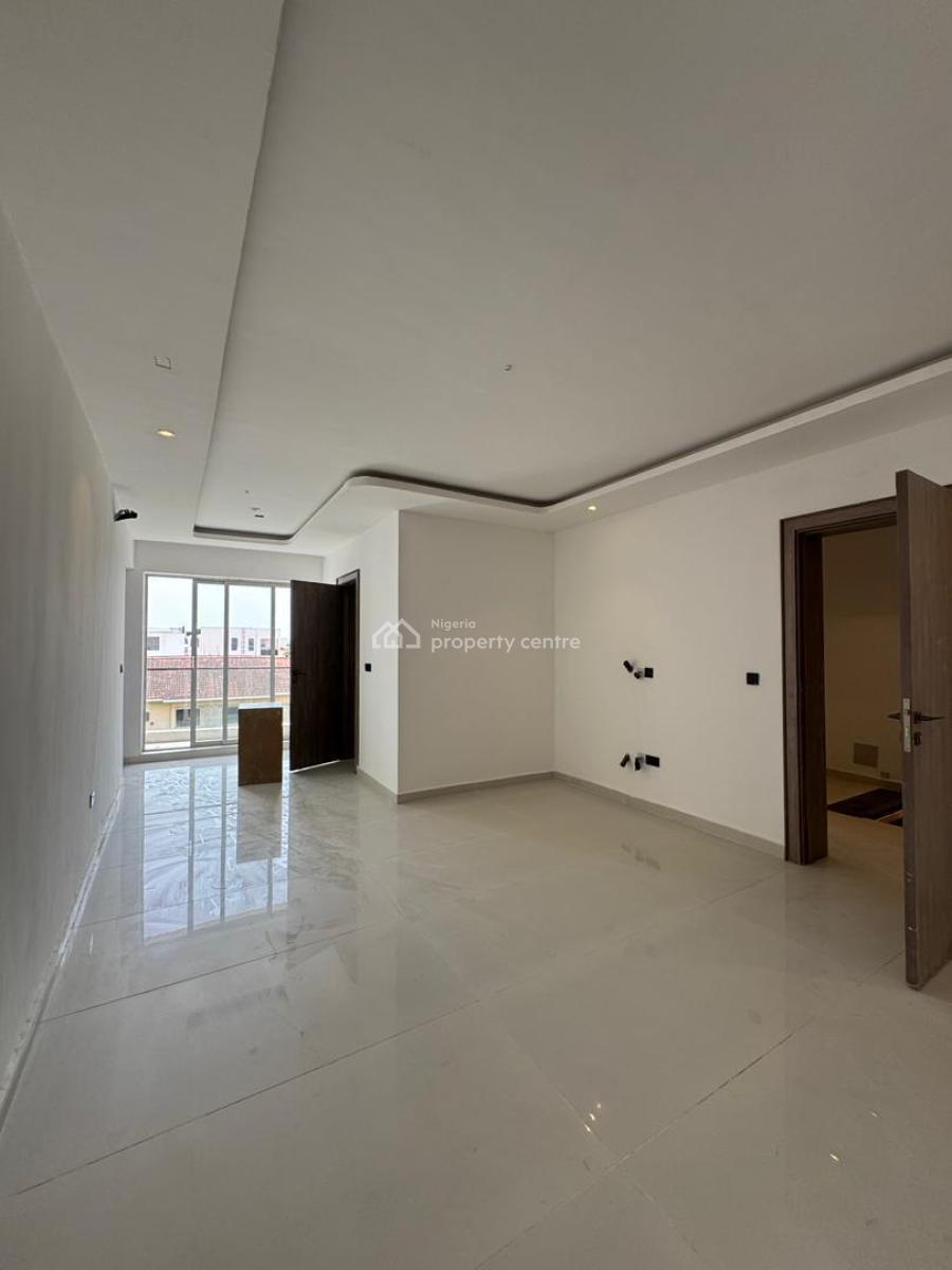 Stunning 2 Bedroom Apartment with a Pool,gym and Elevator, Lekki Phase 1, Lekki, Lagos, Flat / Apartment for Sale