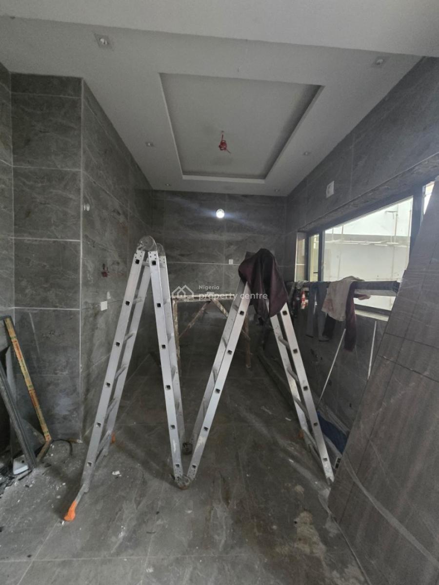 Enormous 5 Bedroom Duplex with a Bq and Its a Corner Piece, Lekki Phase 1, Lekki, Lagos, Detached Duplex for Sale
