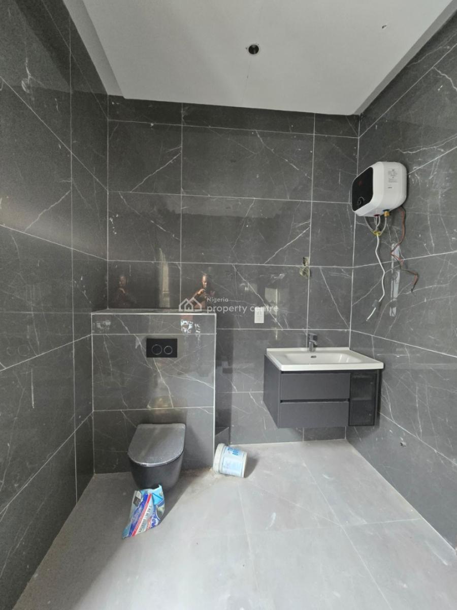 Enormous 5 Bedroom Duplex with a Bq and Its a Corner Piece, Lekki Phase 1, Lekki, Lagos, Detached Duplex for Sale