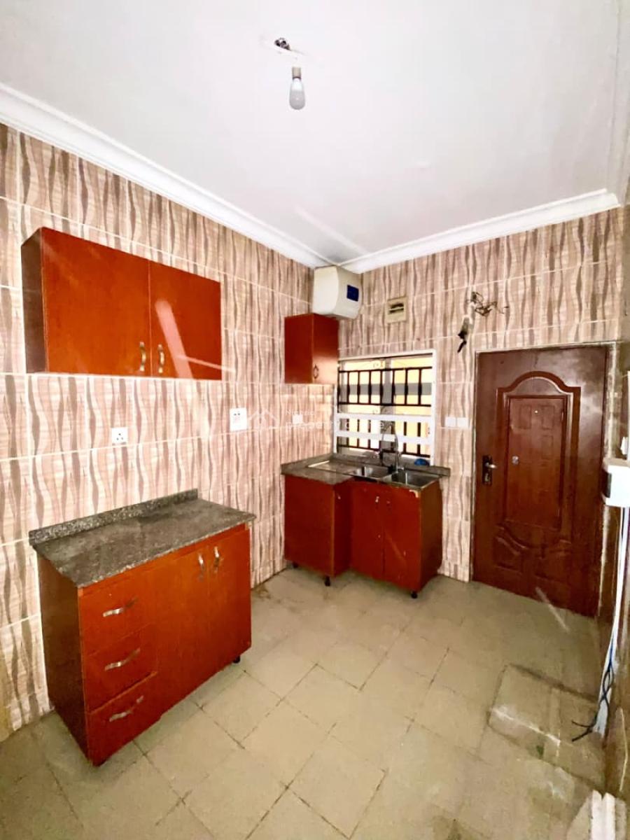 Spacious 3 Bedroom Apartment, Chevron Drive, Lekki, Lagos, Flat / Apartment for Rent