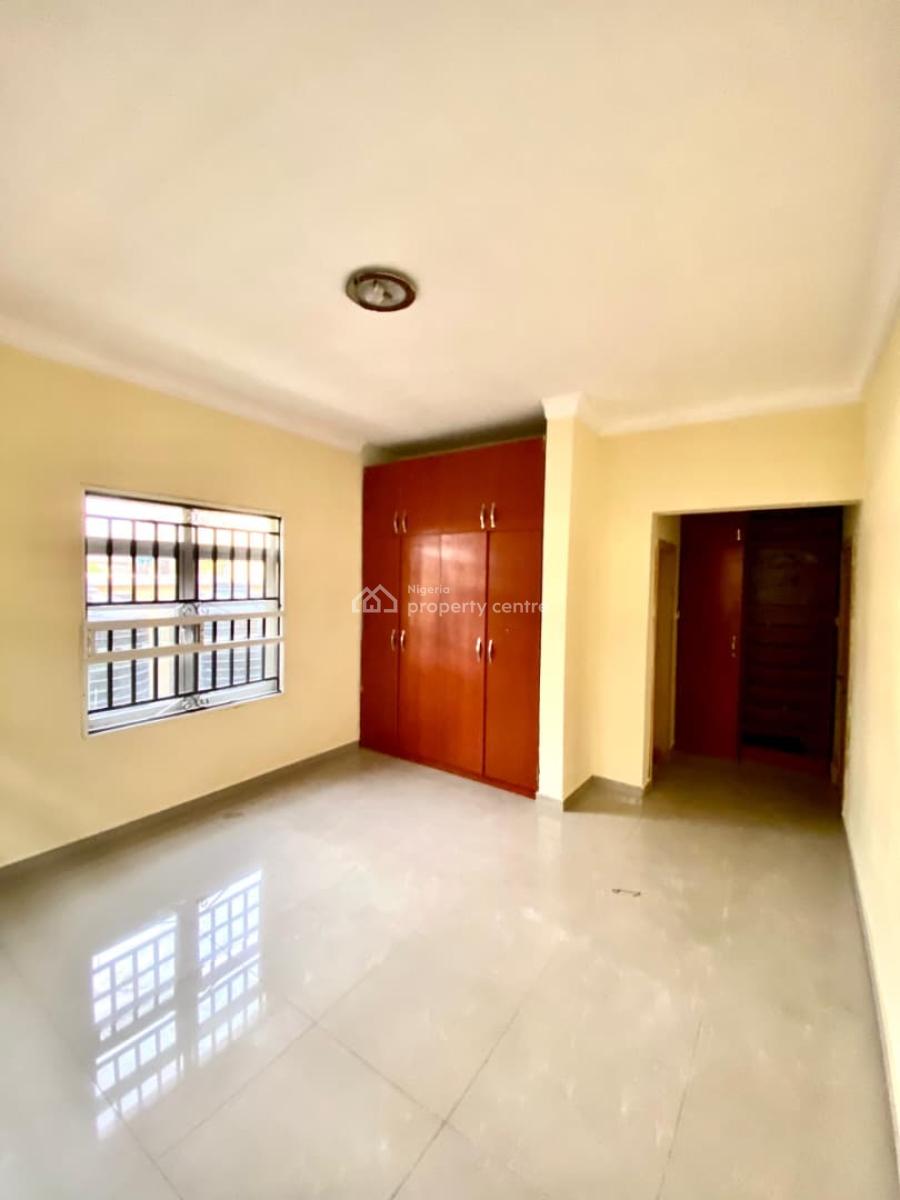 Spacious 3 Bedroom Apartment, Chevron Drive, Lekki, Lagos, Flat / Apartment for Rent