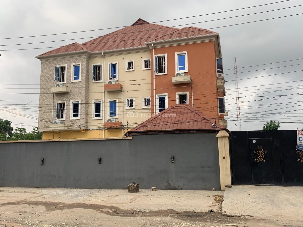 Well Maintained  3bedrooms Flat in a Secured Compound., Ikeja Gra, Ikeja, Lagos, Flat / Apartment for Sale