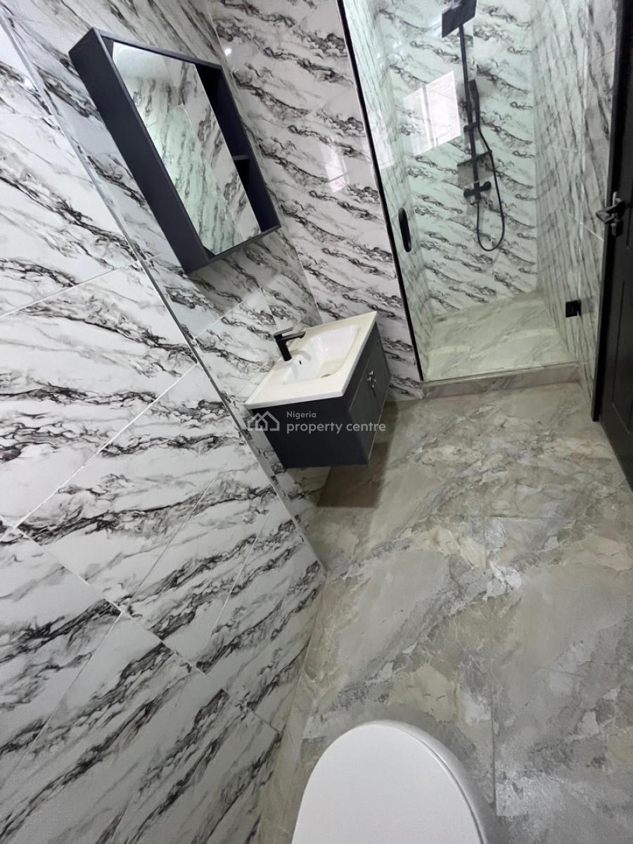 Luxurious 5 Bedrooms Spacious Detached Duplex,bq,inside a Gated Estate, Guzape District, Abuja, Detached Duplex for Sale