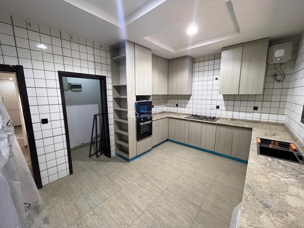 Luxurious 5 Bedrooms Spacious Detached Duplex,bq,inside a Gated Estate, Guzape District, Abuja, Detached Duplex for Sale