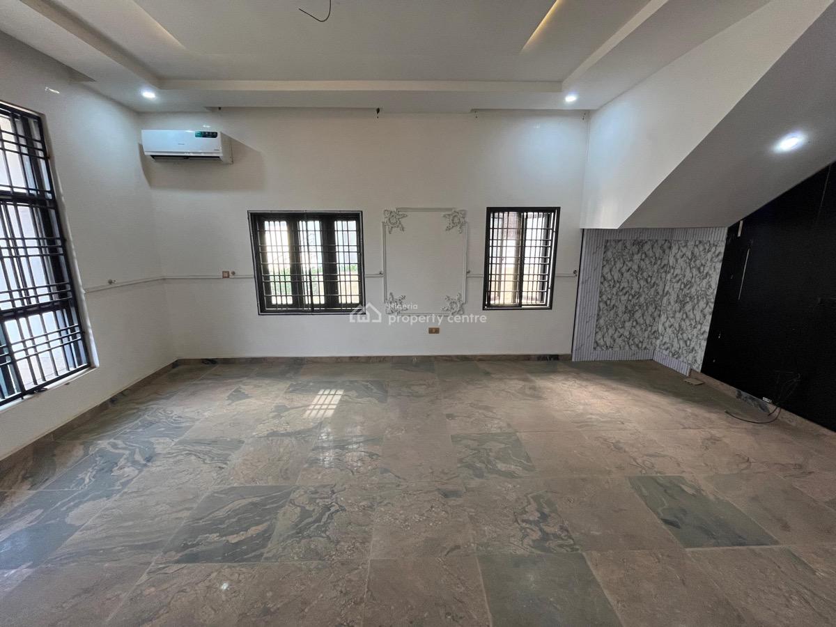 Luxurious 5 Bedrooms Spacious Detached Duplex,bq,inside a Gated Estate, Guzape District, Abuja, Detached Duplex for Sale