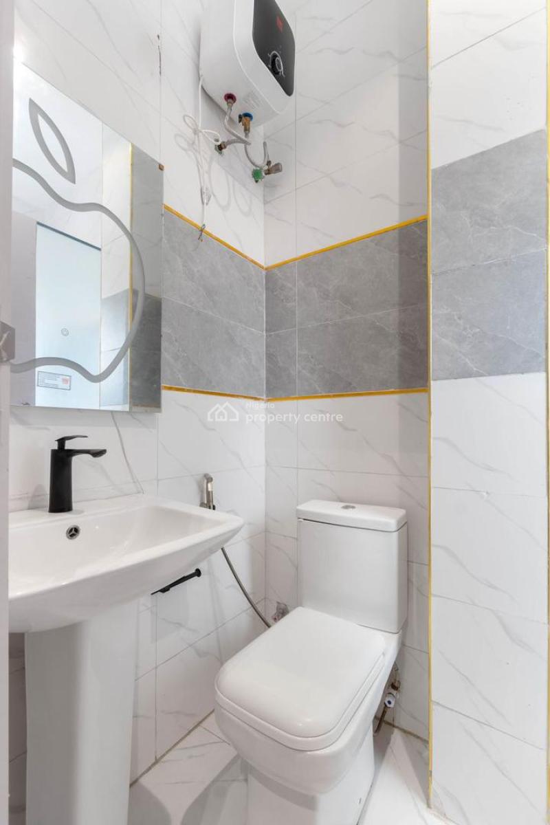 Luxury and Spacious 2 Bedroom, Lekki Phase 1, Lekki, Lagos, Flat / Apartment for Rent