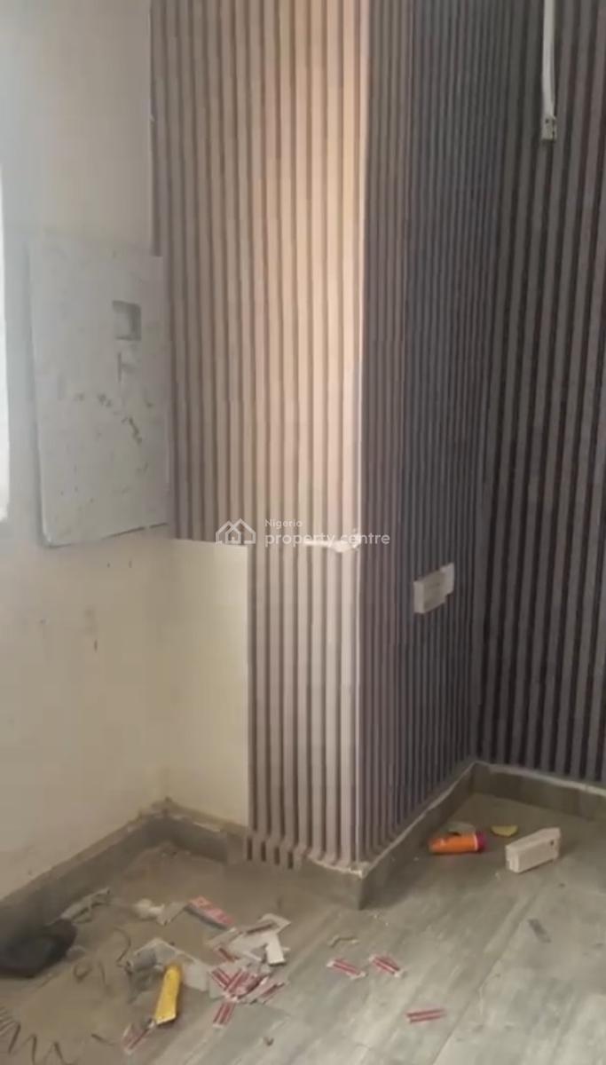 Big Shop/office Space with Demarcations, Gwarinpa, Abuja, Plaza / Complex / Mall for Rent