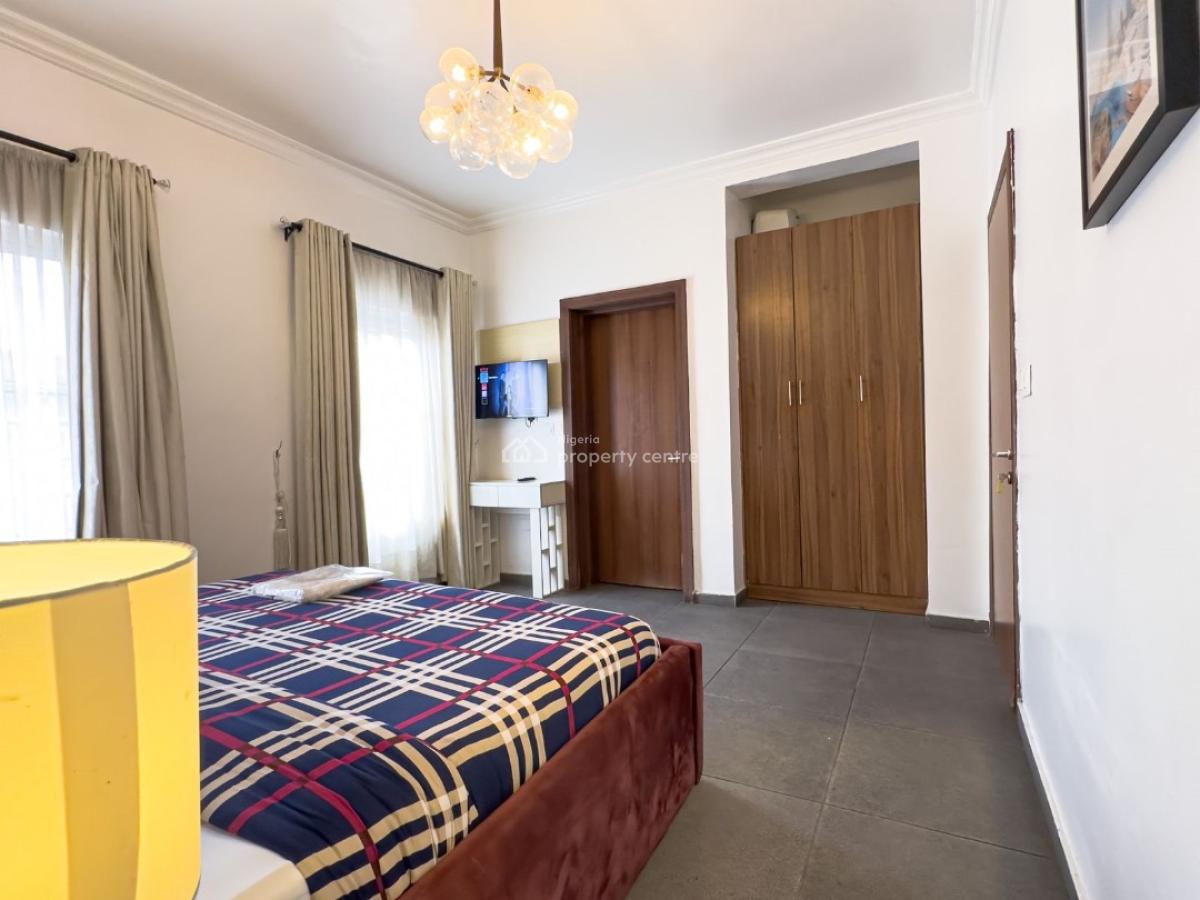 Exquisite 3 Bedroom Apartment (self Compound) with High-end Features, Lekki Phase 1, Lekki, Lagos, Flat / Apartment Short Let