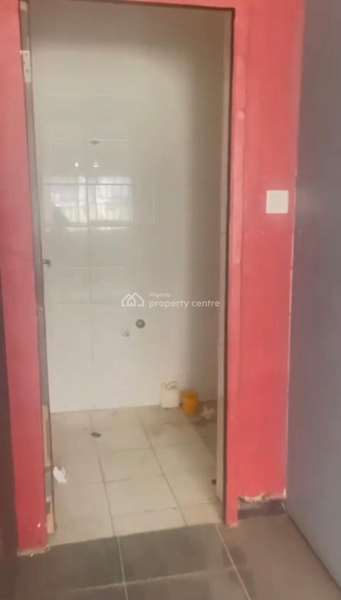 Big Shop/office Space of Over 100sqm, Gwarinpa, Abuja, Plaza / Complex / Mall for Rent